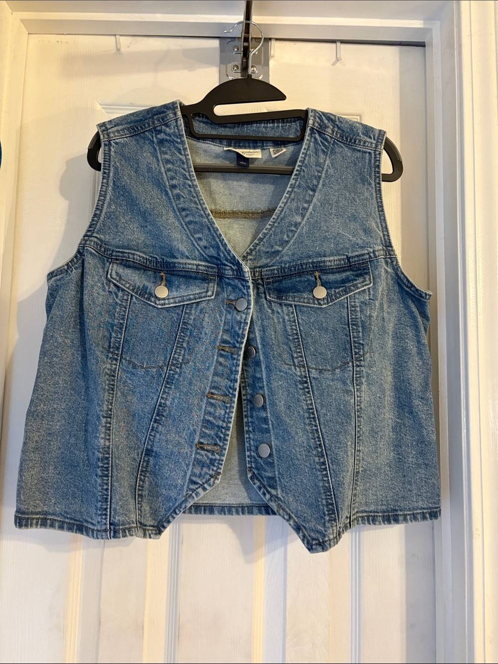 Universal Thread Jean western vest. Women’s size large.